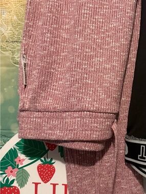 Gymshark Kids Pink and Light Gray Colorblock Leggings